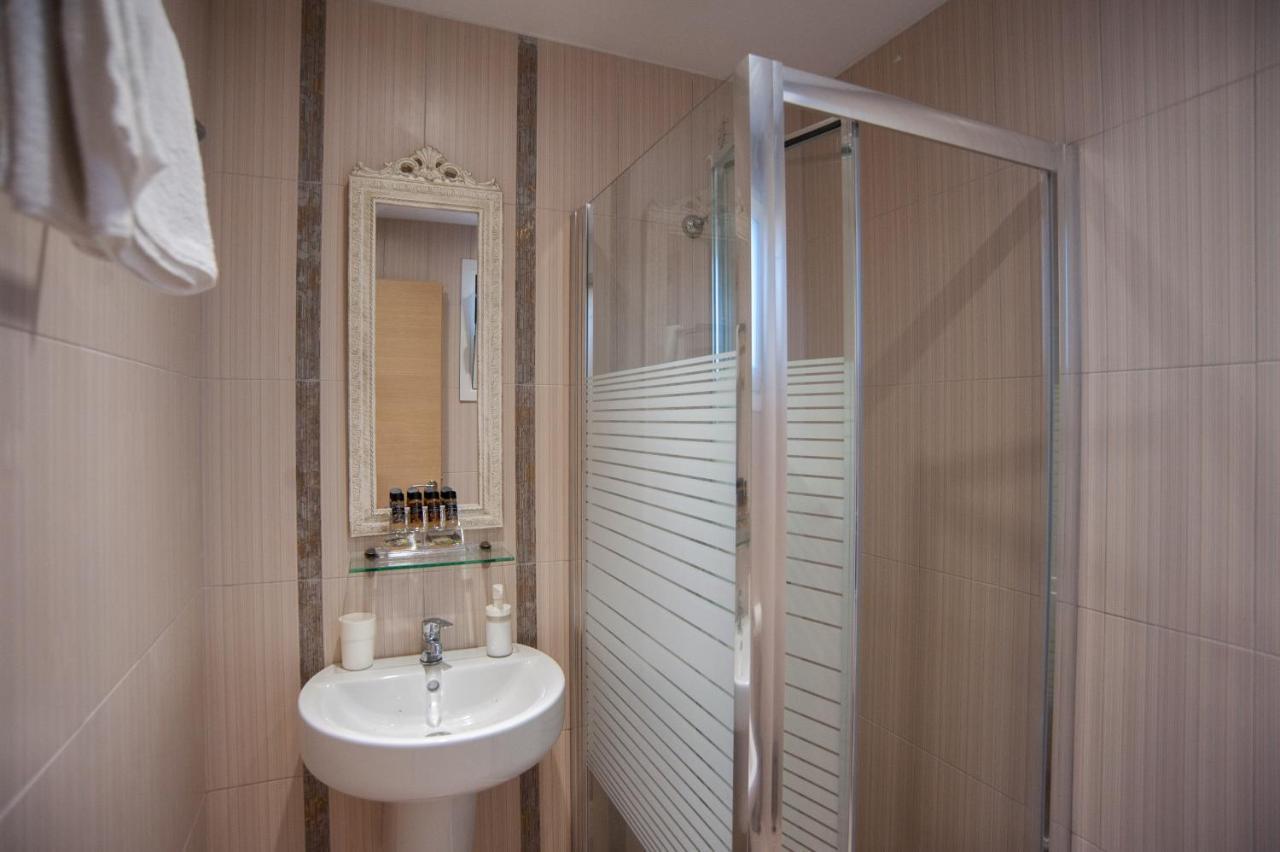 Vanessa'S Rooms & Apartments คานาลี ภายนอก รูปภาพ