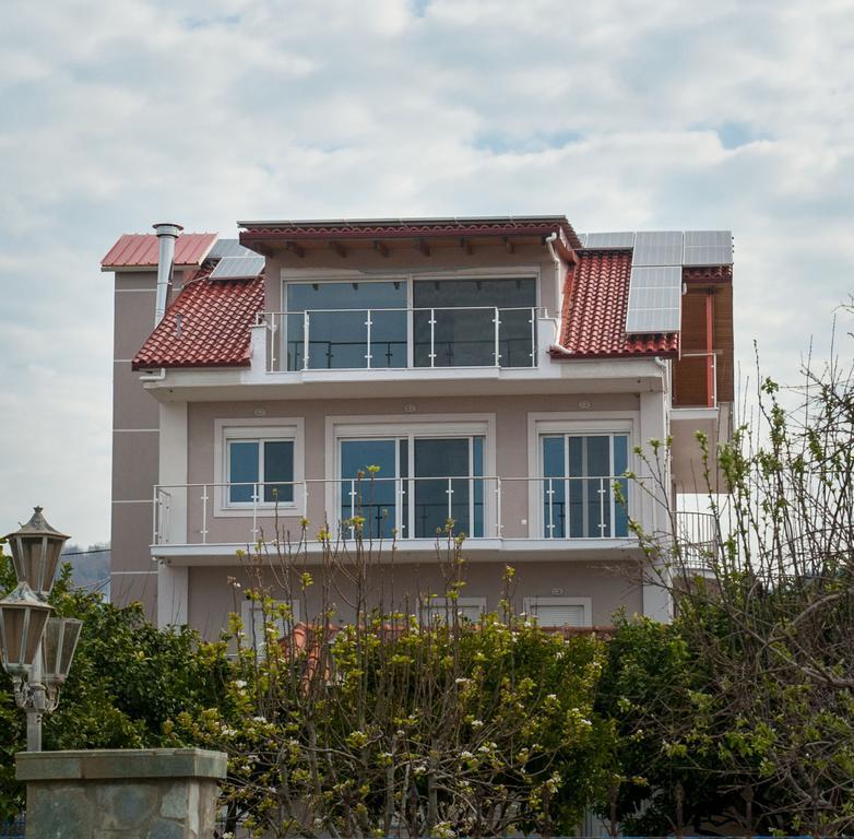 Vanessa'S Rooms & Apartments คานาลี ภายนอก รูปภาพ
