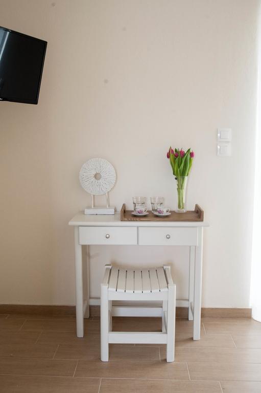 Vanessa'S Rooms & Apartments คานาลี ภายนอก รูปภาพ