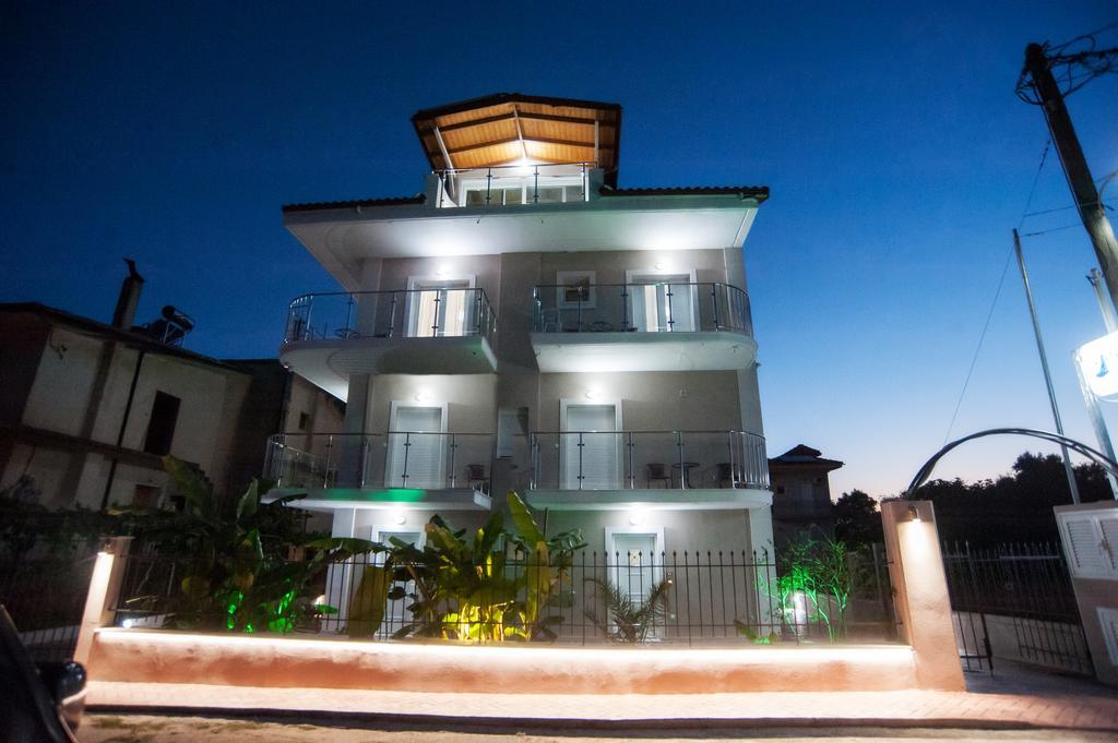 Vanessa'S Rooms & Apartments คานาลี ภายนอก รูปภาพ