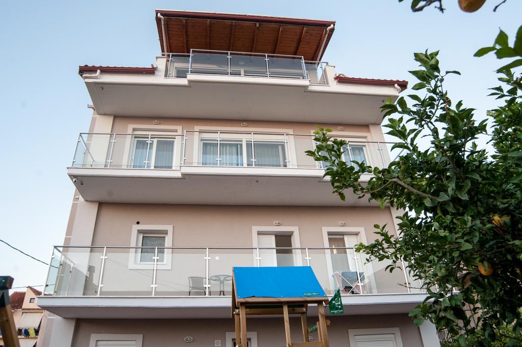 Vanessa'S Rooms & Apartments คานาลี ภายนอก รูปภาพ