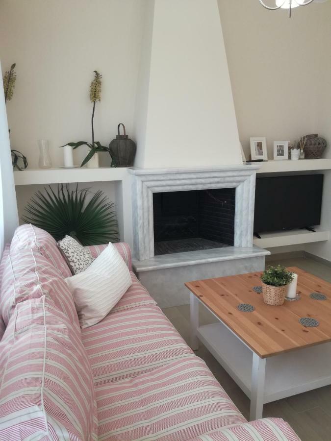 Vanessa'S Rooms & Apartments คานาลี ภายนอก รูปภาพ